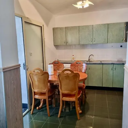 Διαμέρισμα For Rent *